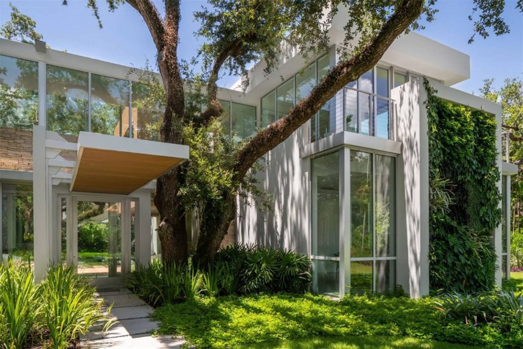 attractive Miami house