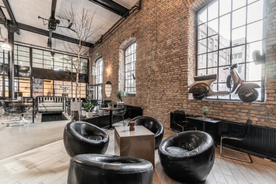 Lovely industrial style bistro with beautiful brick walls - Loftspiration