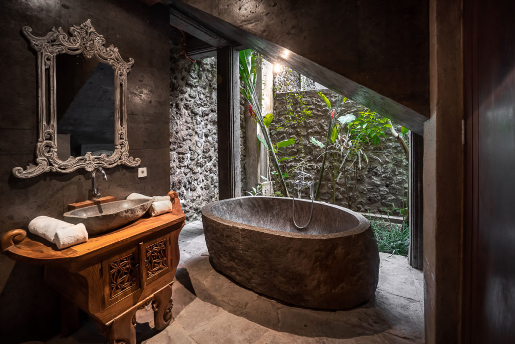 Bali villa_bathroom